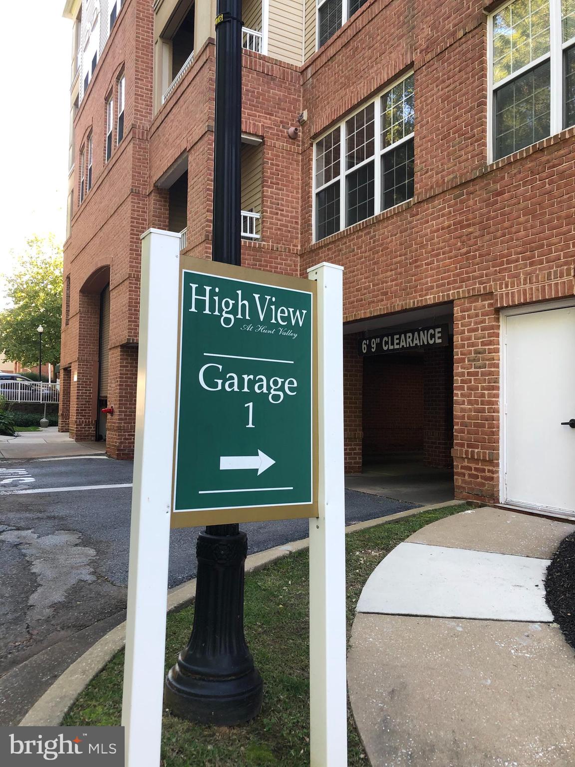 HIGH VIEW AT HUNT VALLEY - Residential