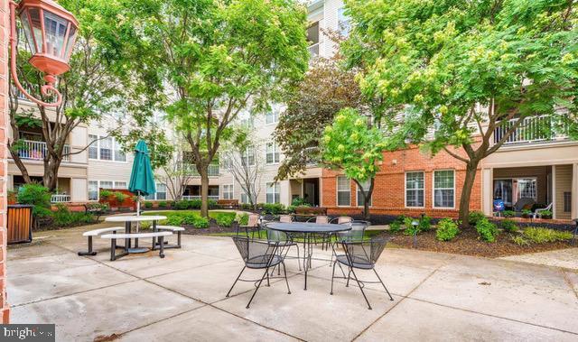 HIGH VIEW AT HUNT VALLEY - Residential