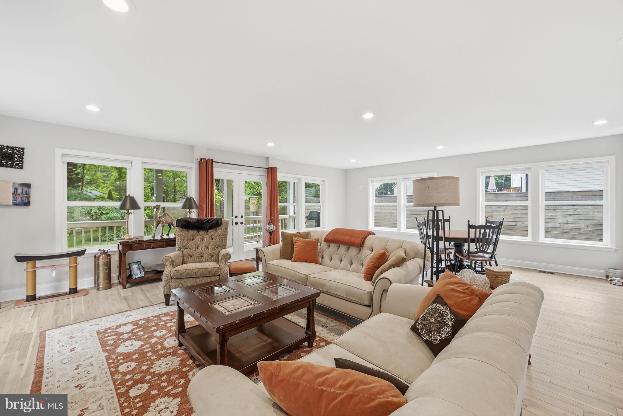 HALEMHURST - Residential