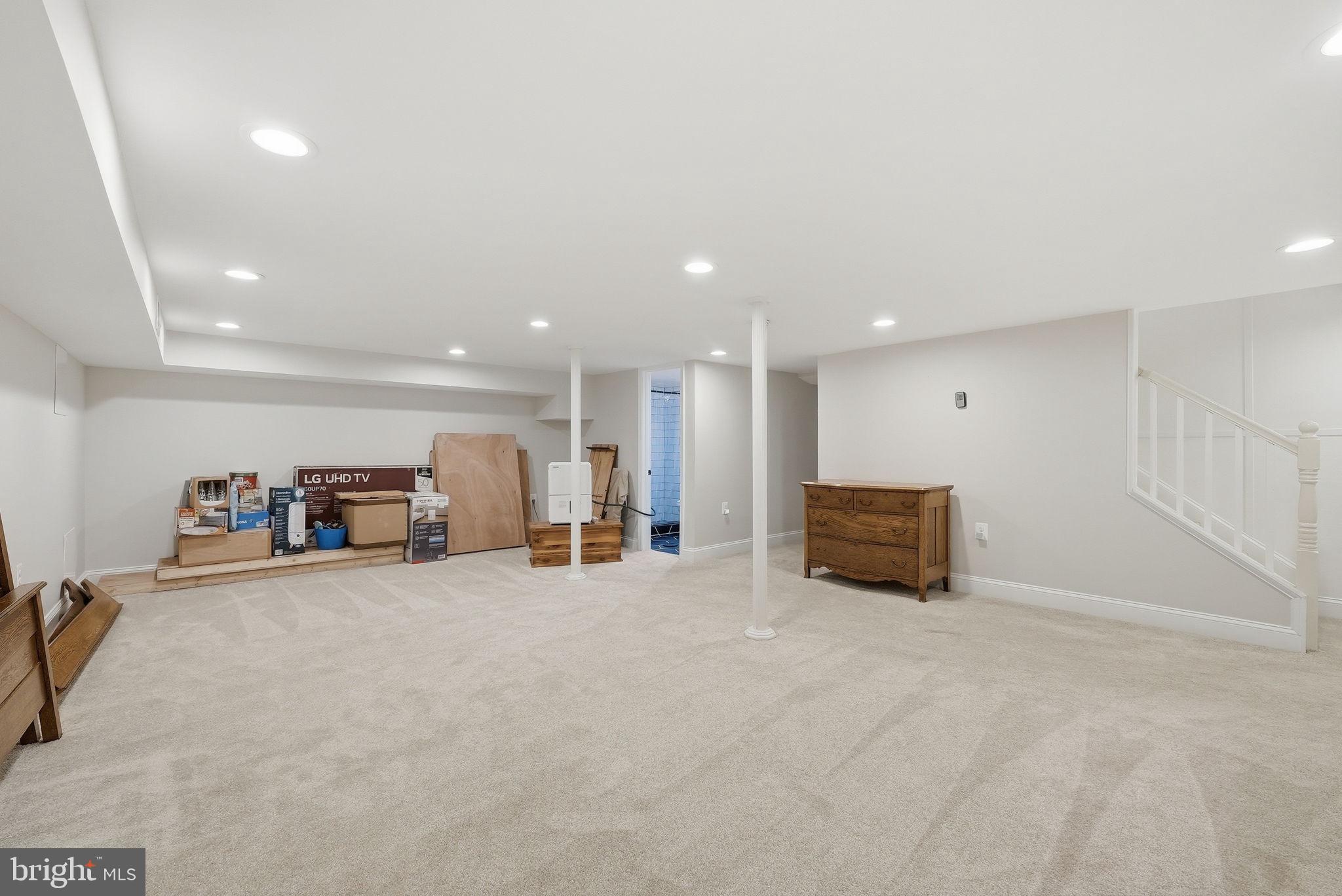HALEMHURST - Residential