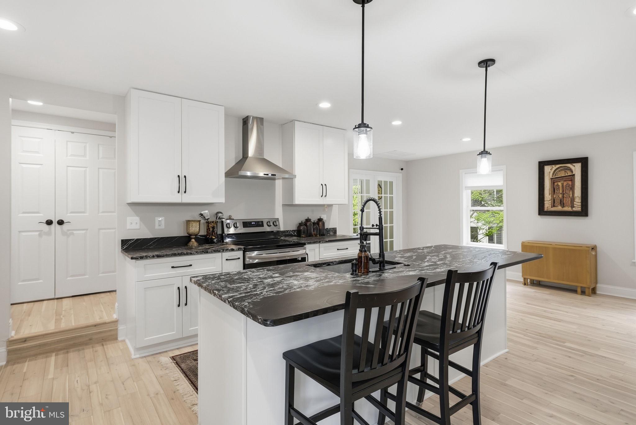 HALEMHURST - Residential