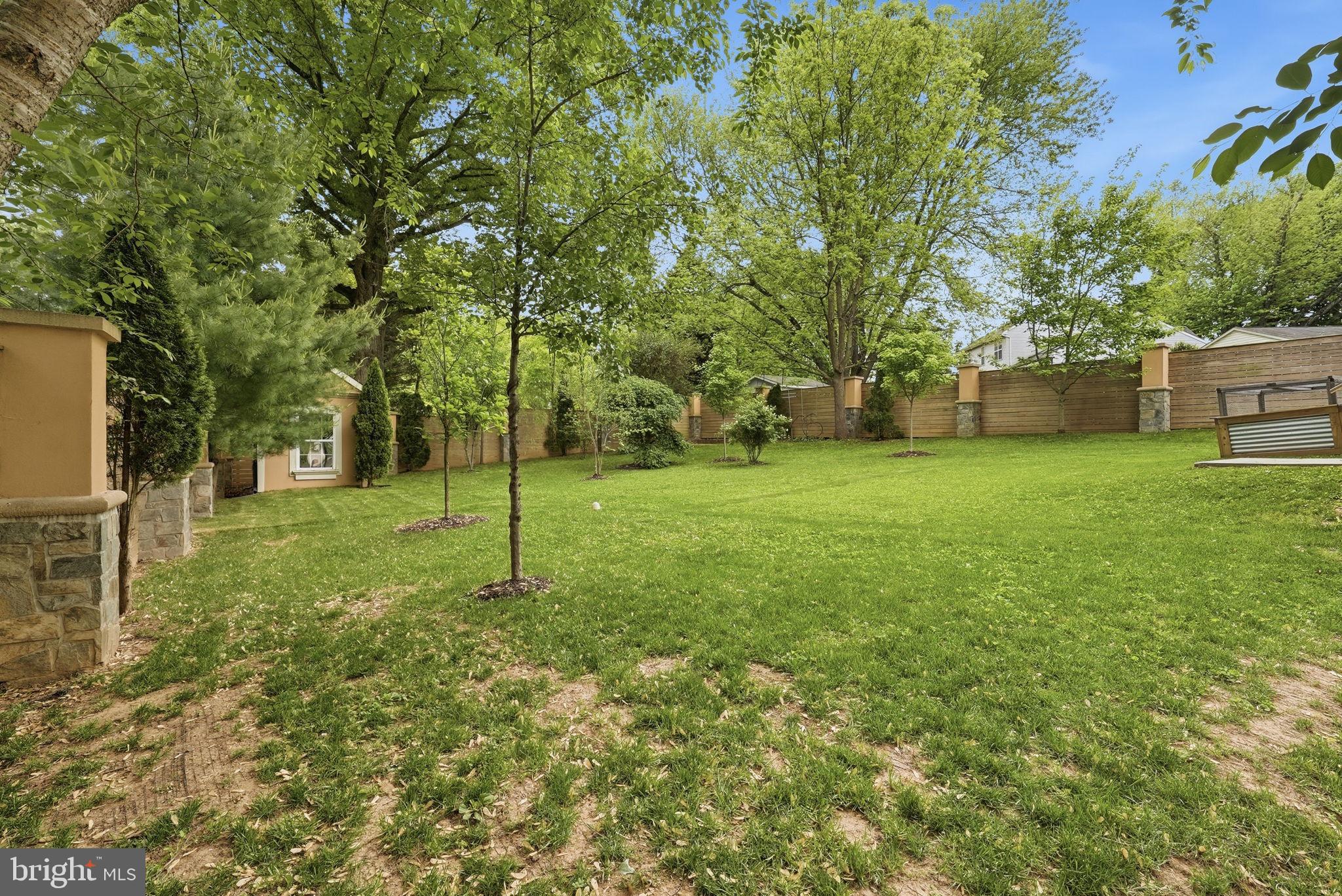 HALEMHURST - Residential