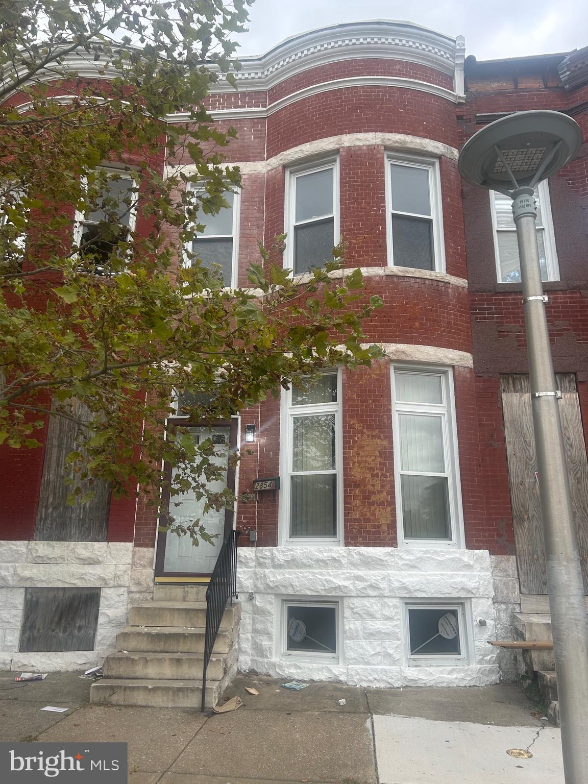 Welcome to 2845 Rayner Ave . This completely renovated 3 bedroom, 1.5 bathroom property is available now! Home features fresh paint, new flooring, an updated kitchen, an updated bathroom, and an in unit washer and dryer! Here are the rental requirements: ✔️ Income must be 3x the monthly rent ✔️ Vouchers are welcome ✔️ No recent eviction history/failure to pay history (no minimum credit score required) ✔️ $50 application fee per adult ✔️ Security deposit due within 48 hours of accepted application Connect with us to make this property your new home!