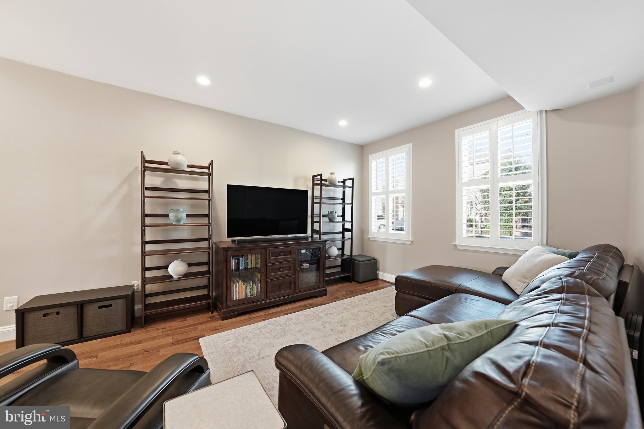 319 1/2 N FAYETTE STREET