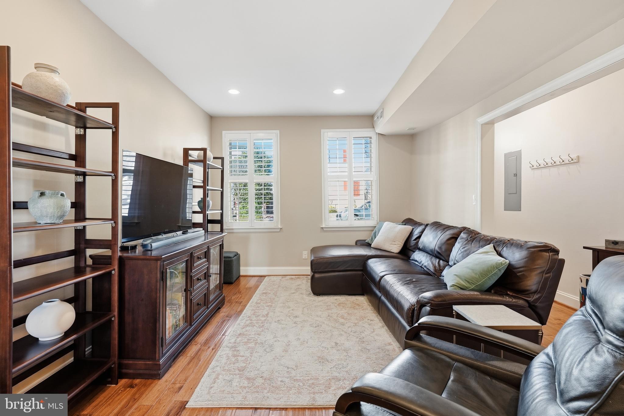 319 1/2 N FAYETTE STREET