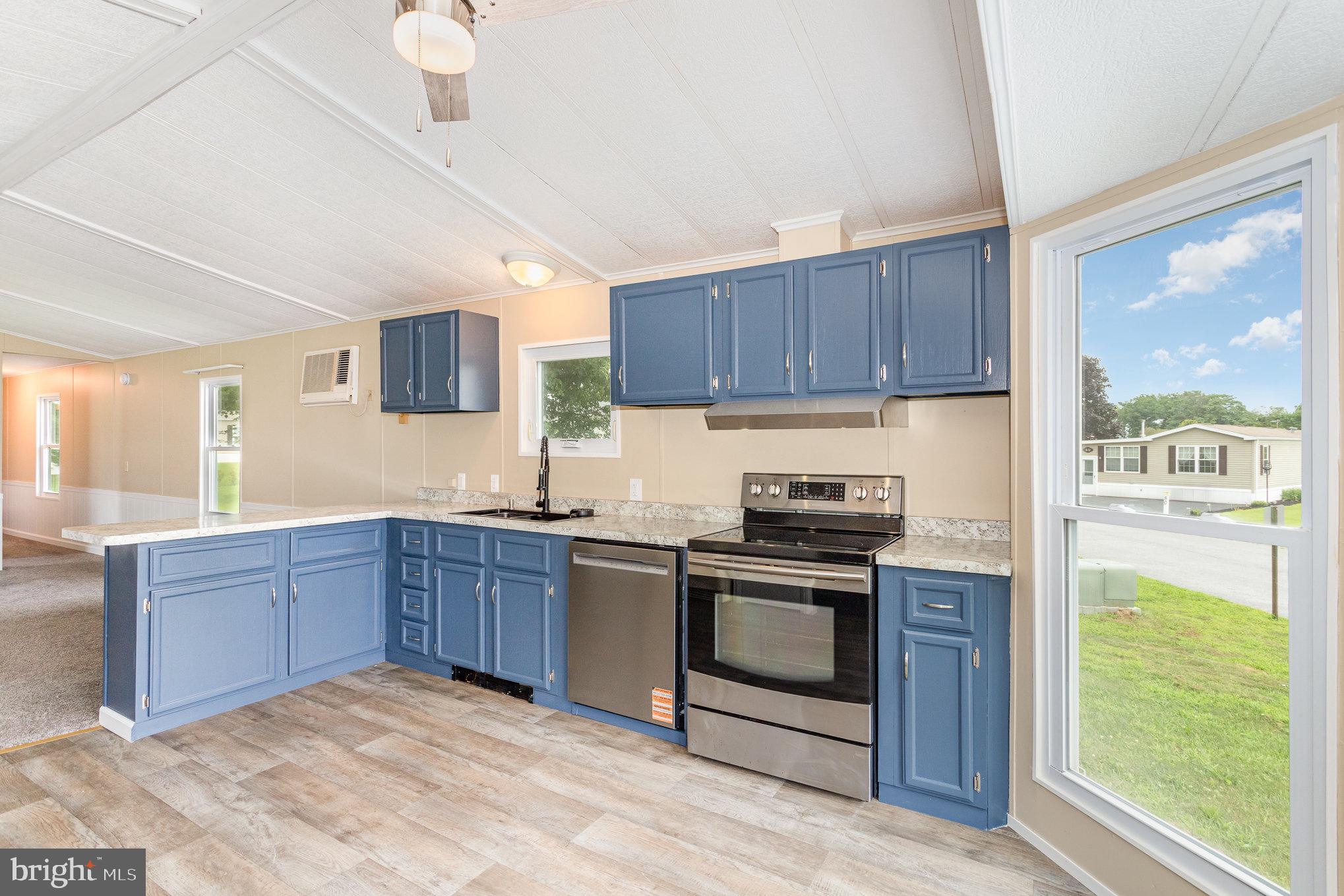 COUNTRYSIDE PARK - Residential