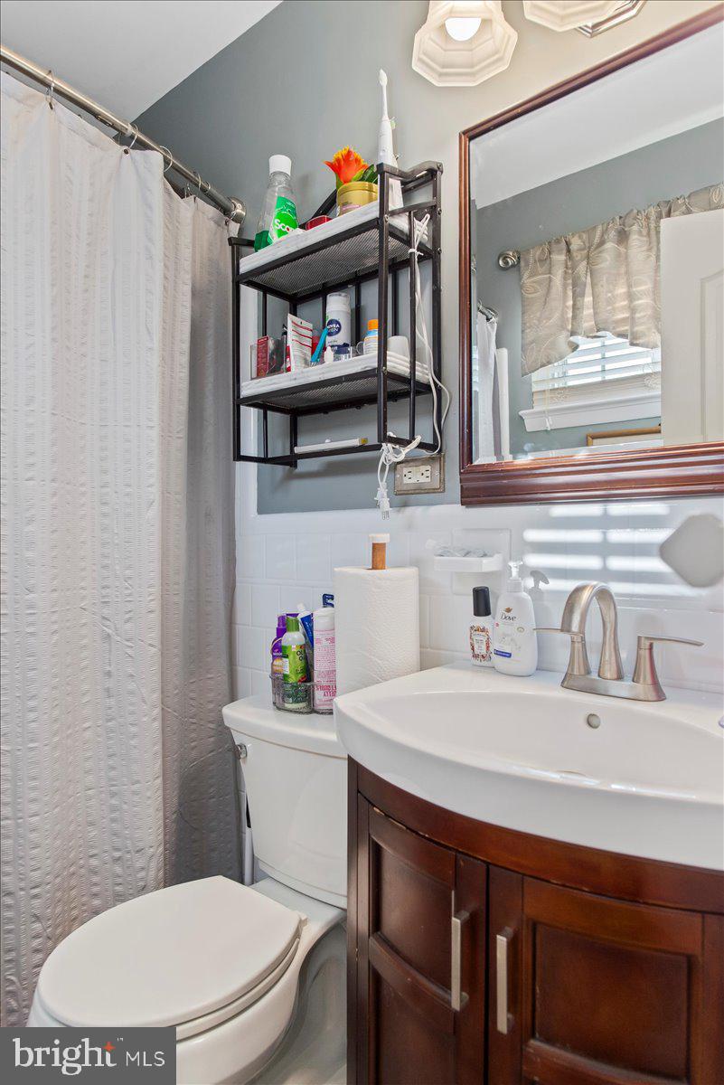 GORDONS CORNER - Residential