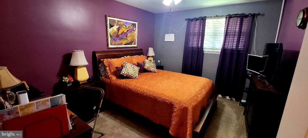 GORDONS CORNER - Residential