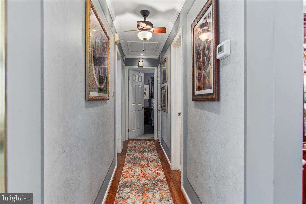 GORDONS CORNER - Residential