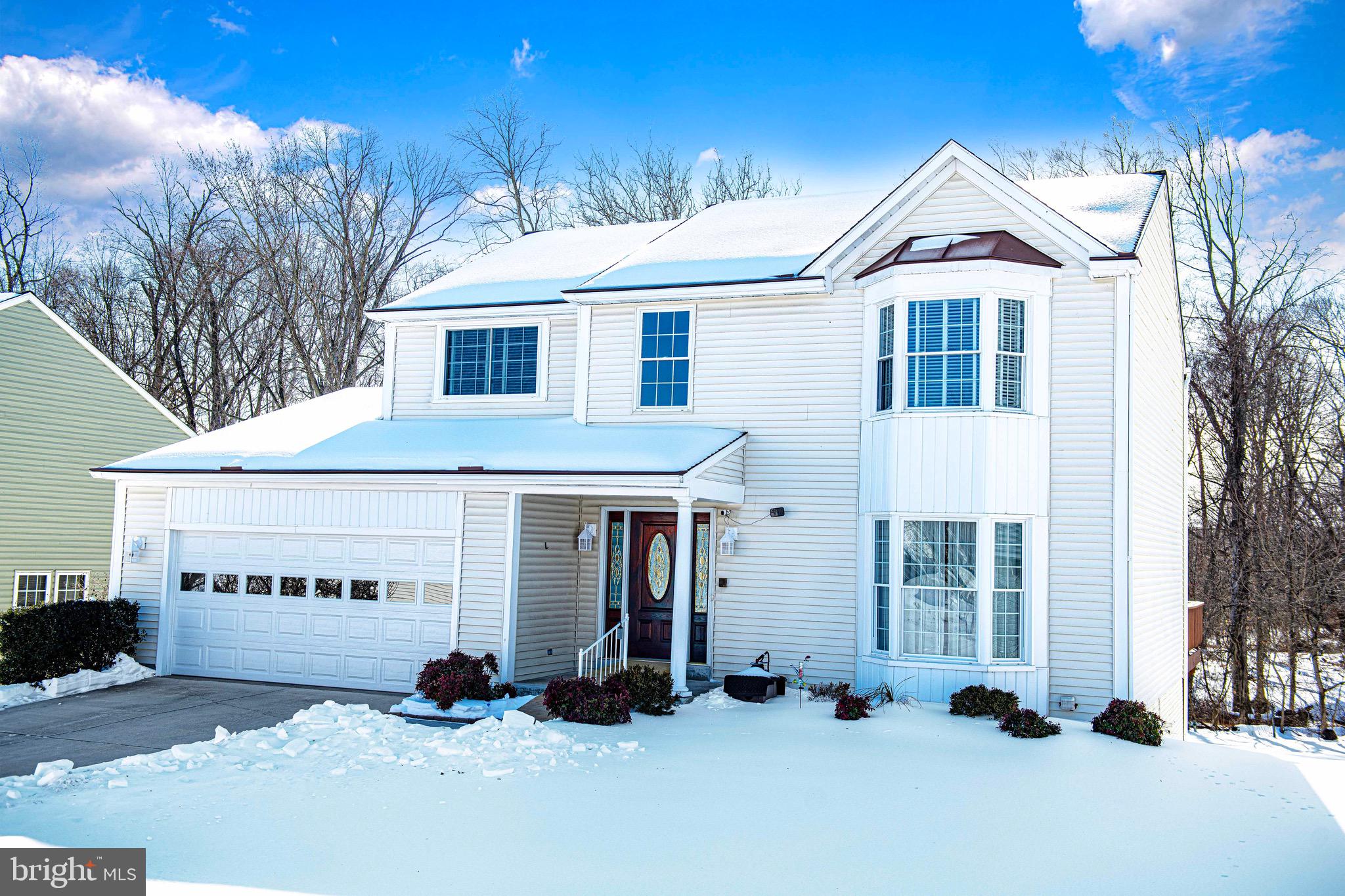 SOUTH HAMPTON - Residential