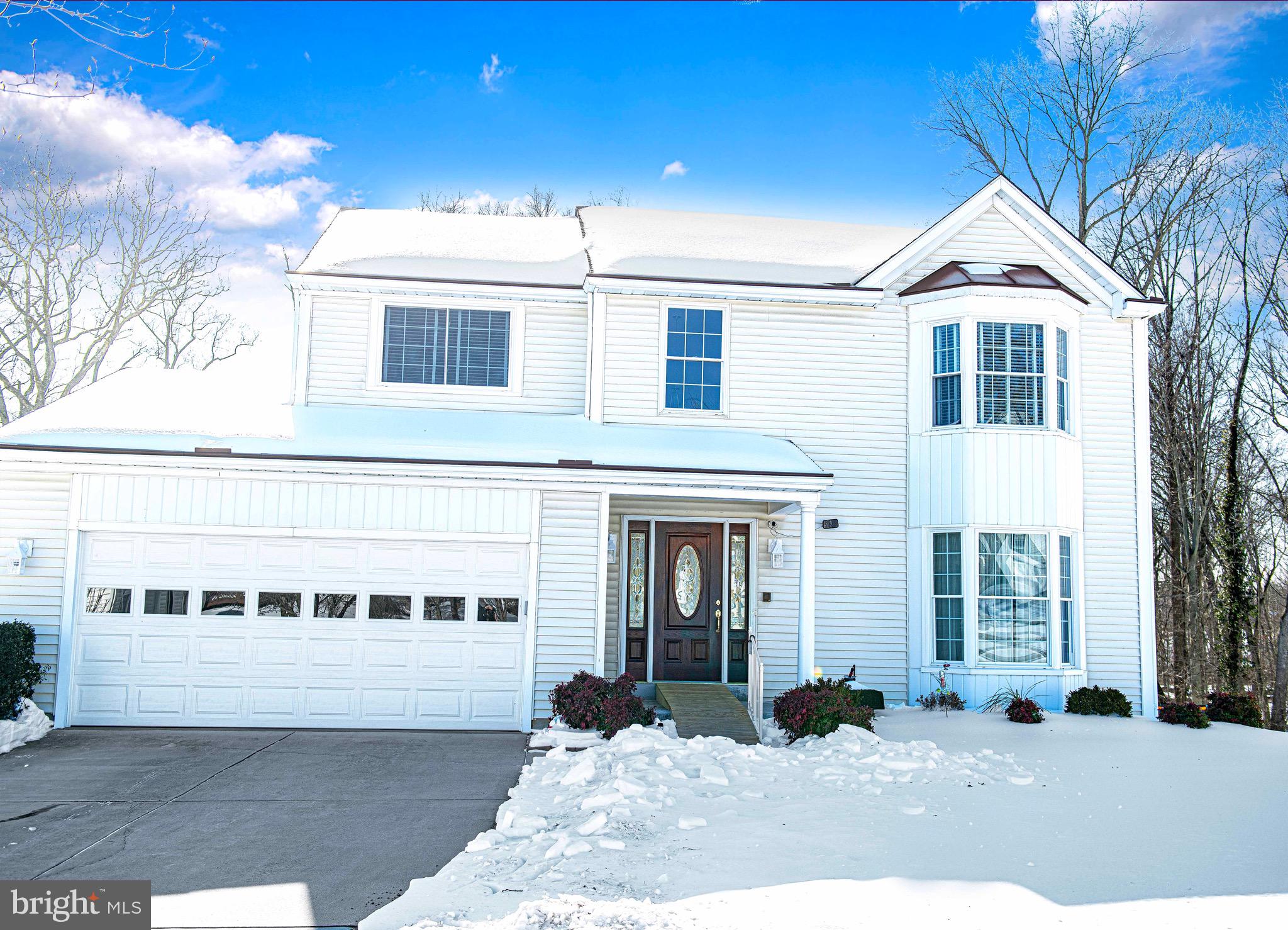 SOUTH HAMPTON - Residential