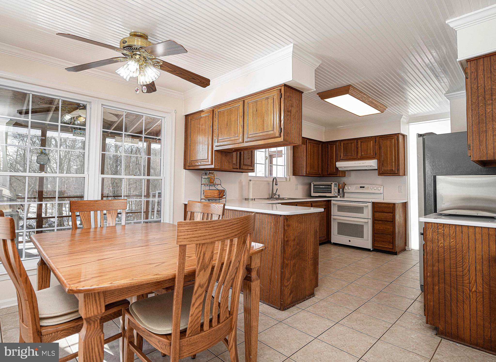 SOUTH HAMPTON - Residential