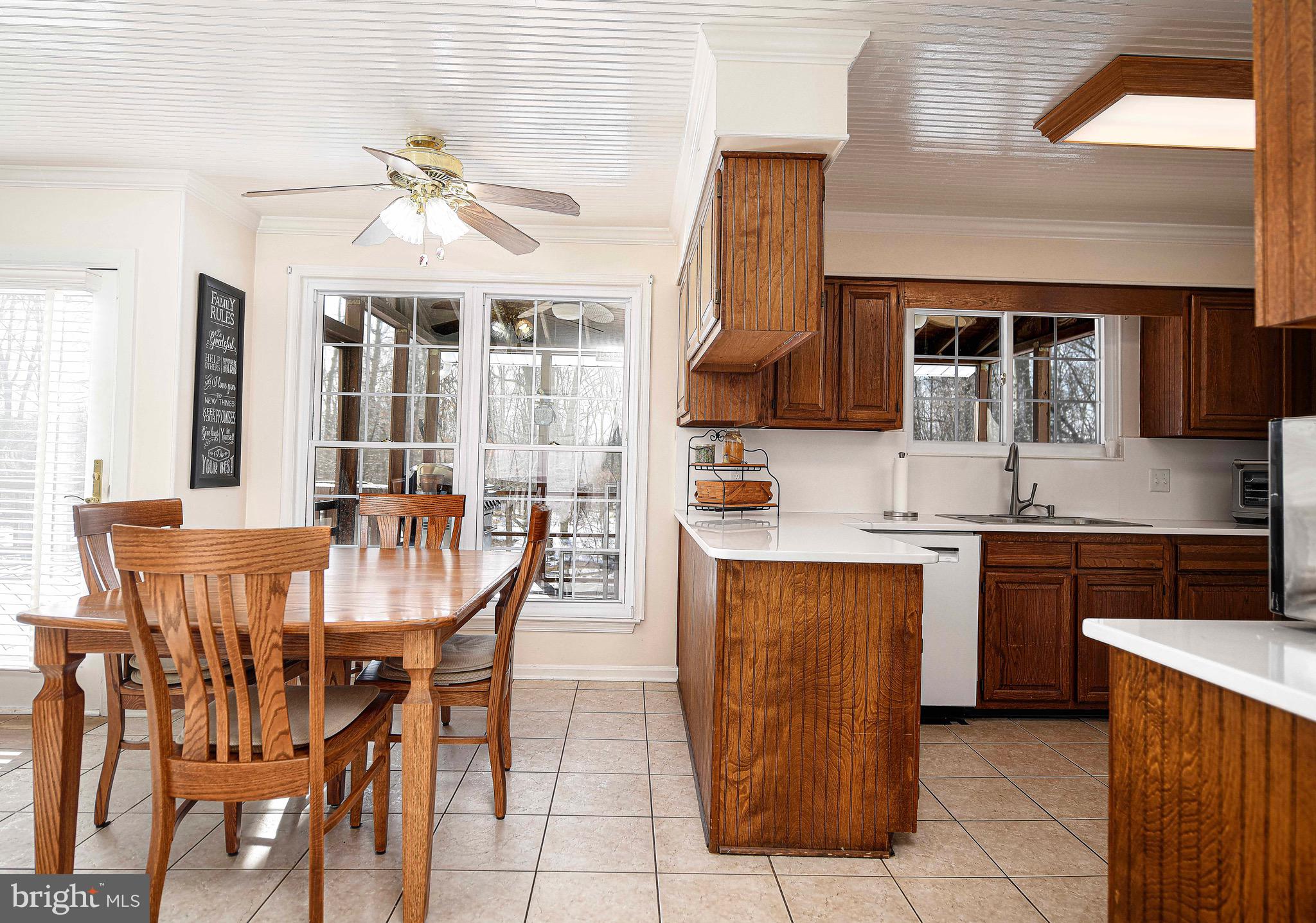 SOUTH HAMPTON - Residential