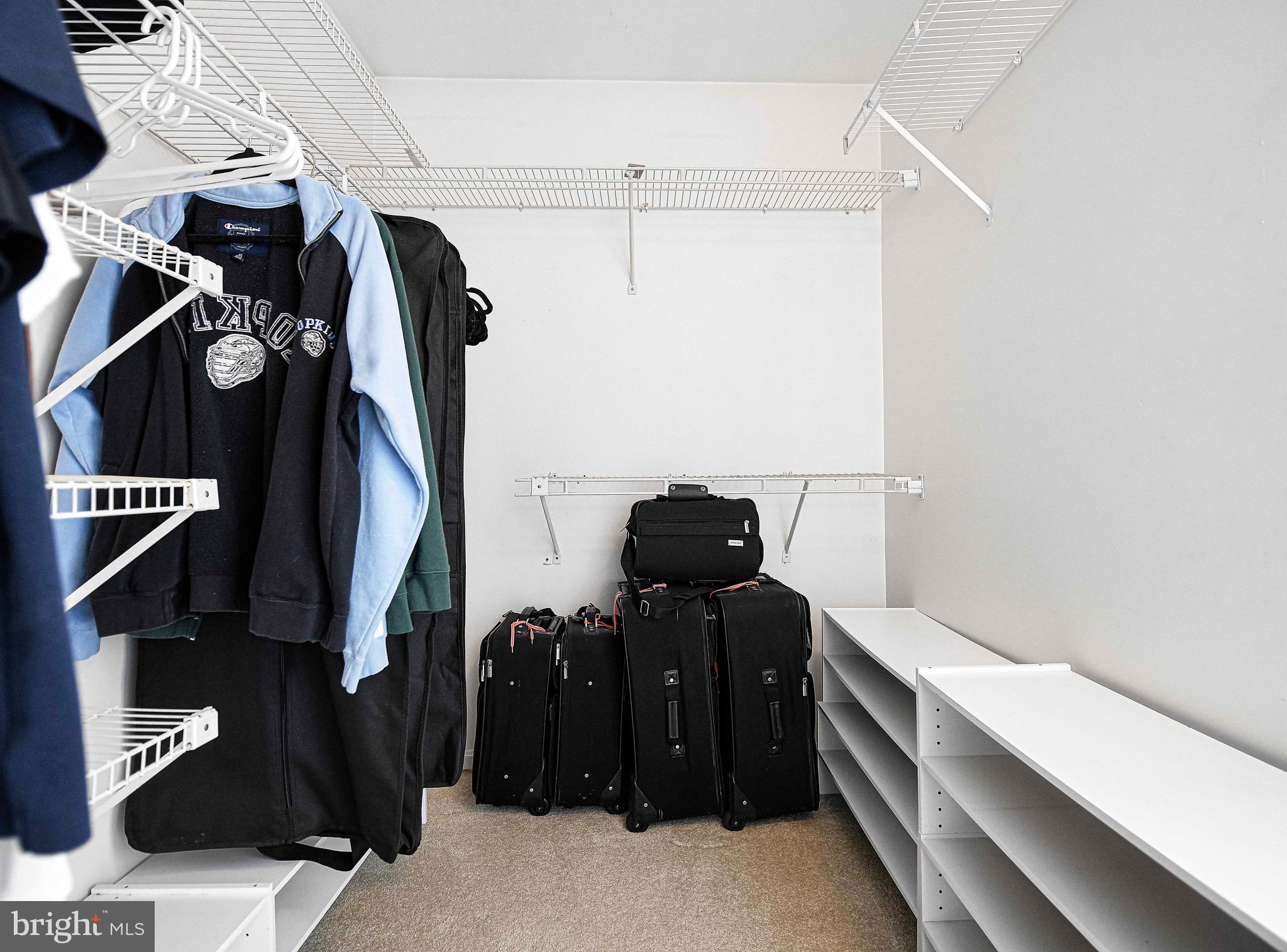 SOUTH HAMPTON - Residential