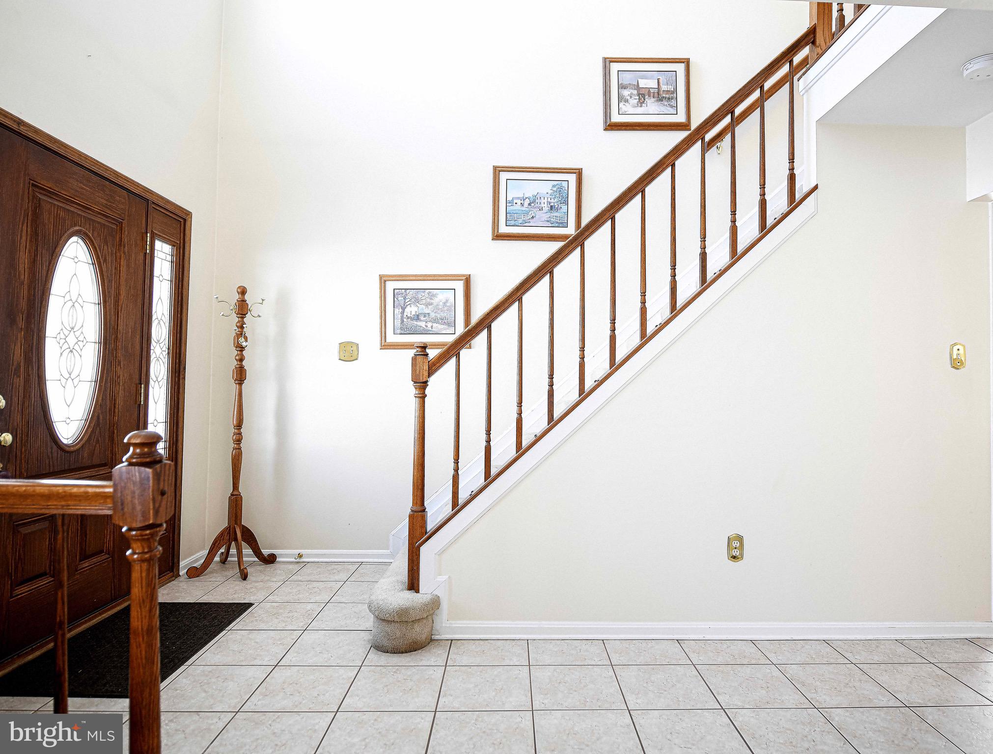 SOUTH HAMPTON - Residential