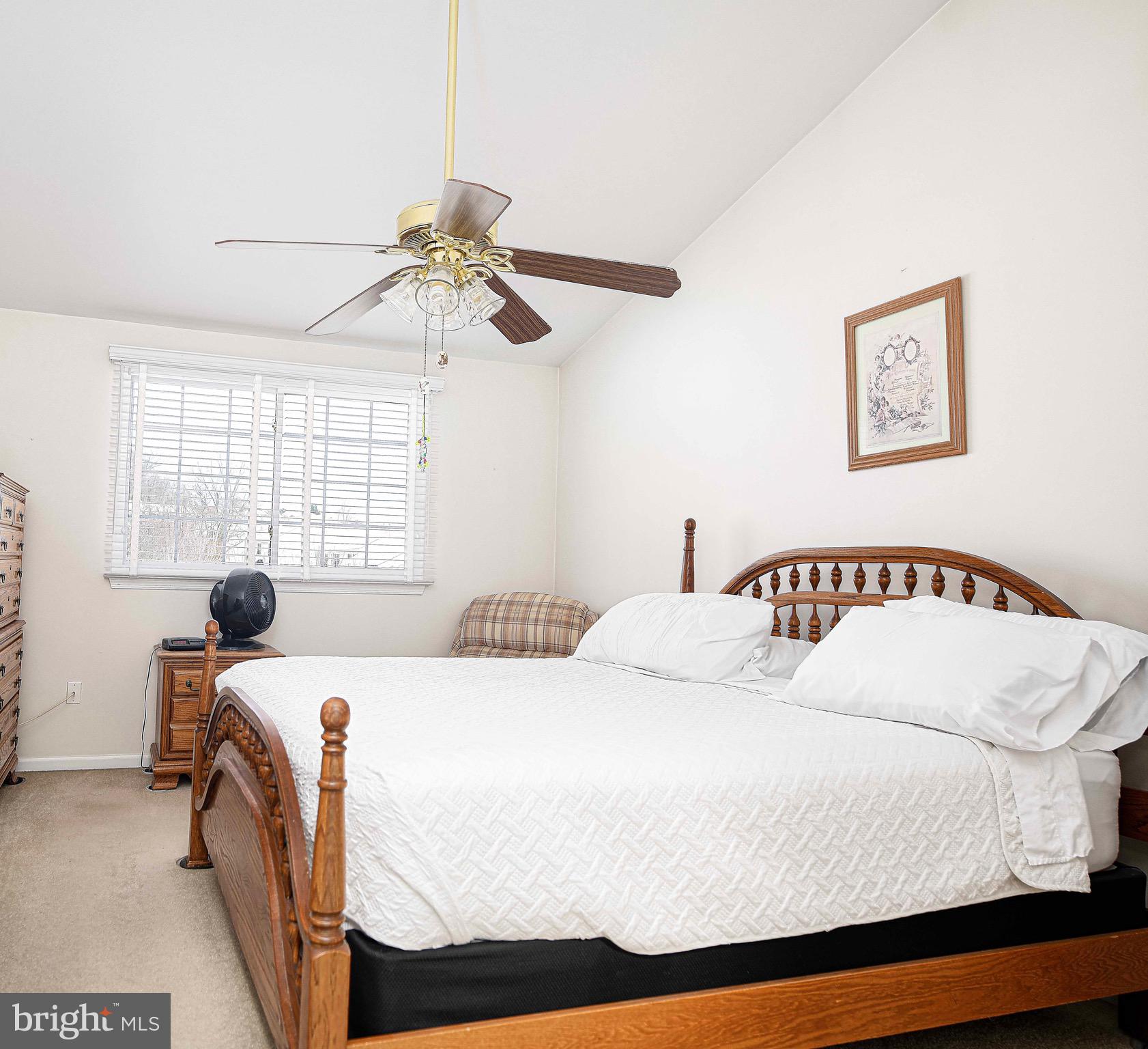 SOUTH HAMPTON - Residential