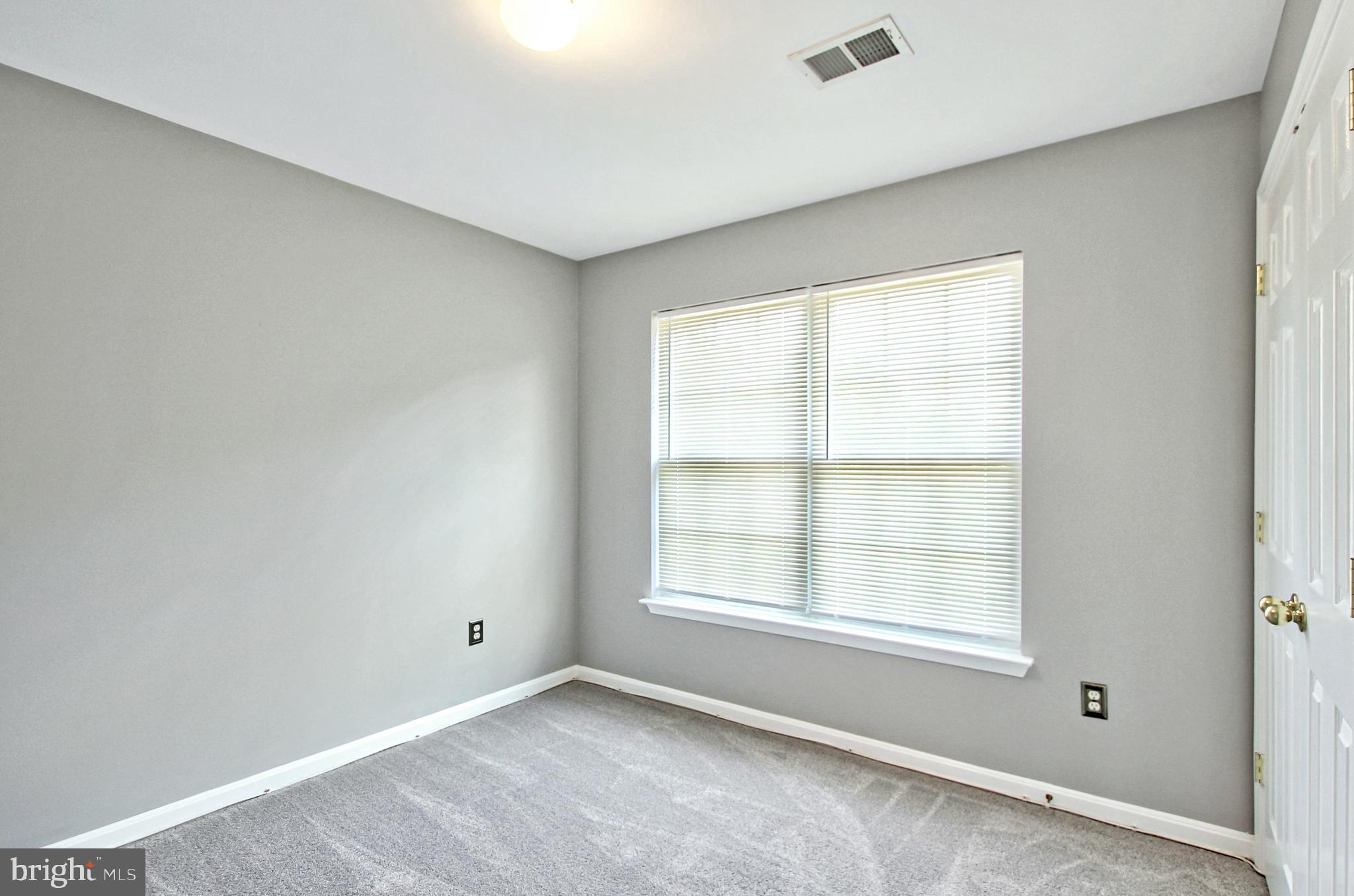 WOODVIEW VILLAGE - Residential Lease