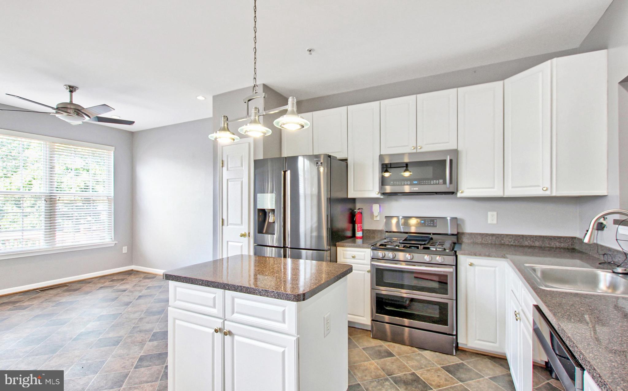 WOODVIEW VILLAGE - Residential Lease