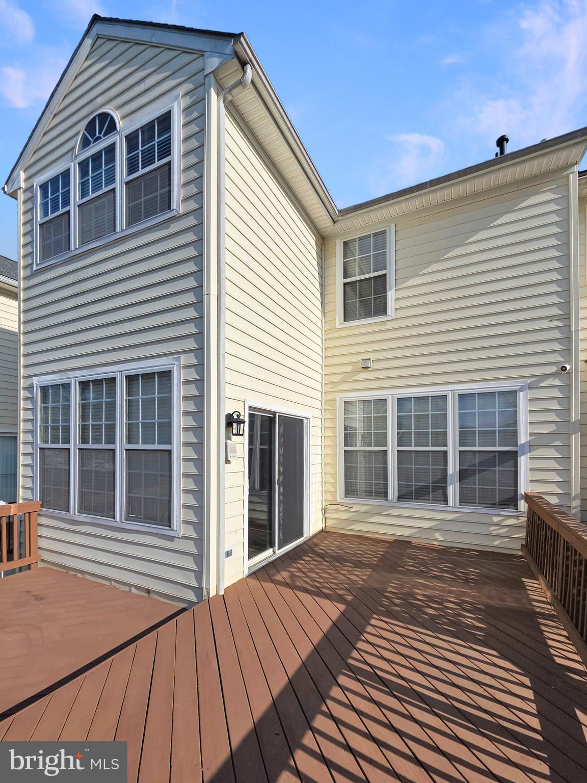 WOODVIEW VILLAGE - Residential Lease