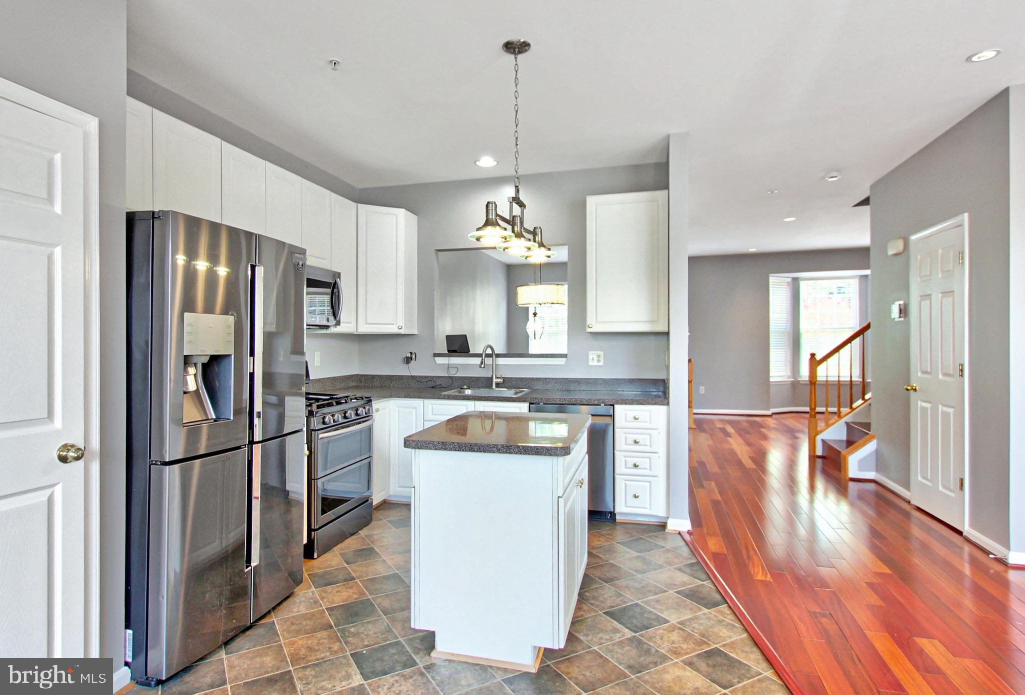 WOODVIEW VILLAGE - Residential Lease