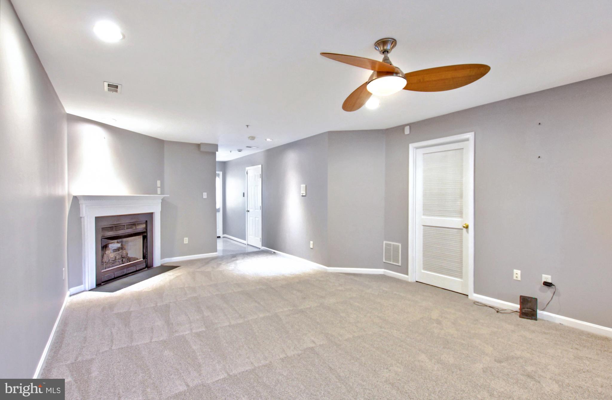 WOODVIEW VILLAGE - Residential Lease