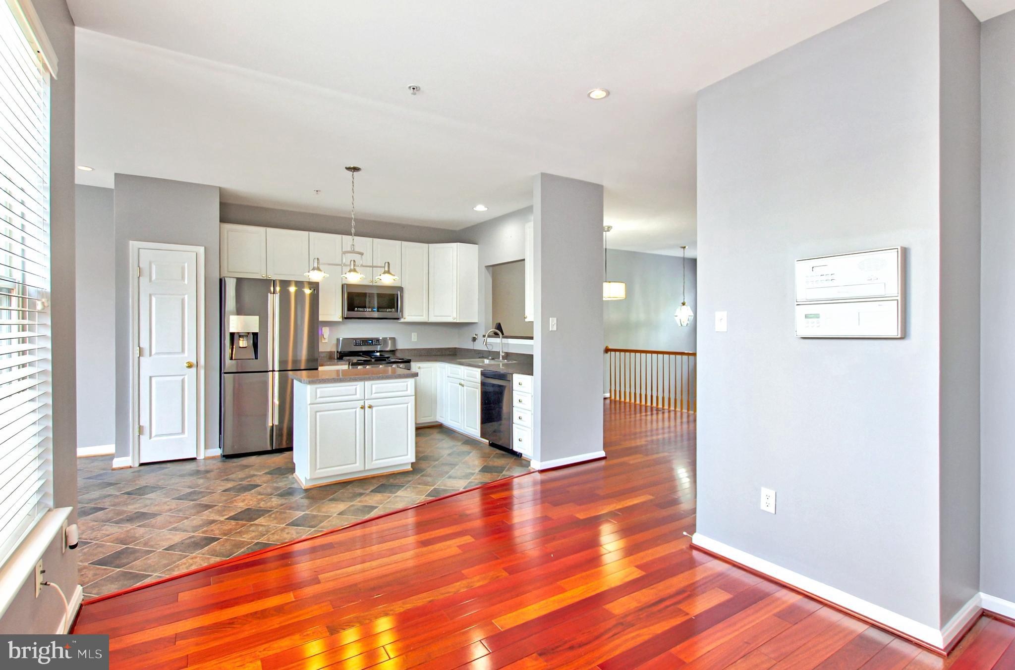 WOODVIEW VILLAGE - Residential Lease