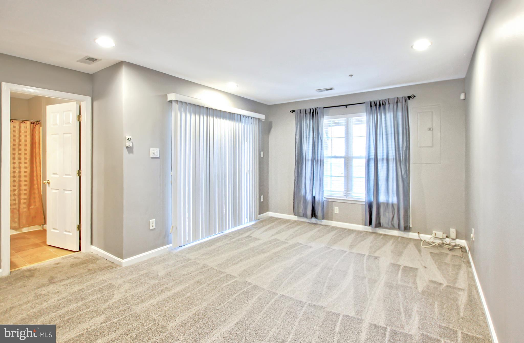 WOODVIEW VILLAGE - Residential Lease