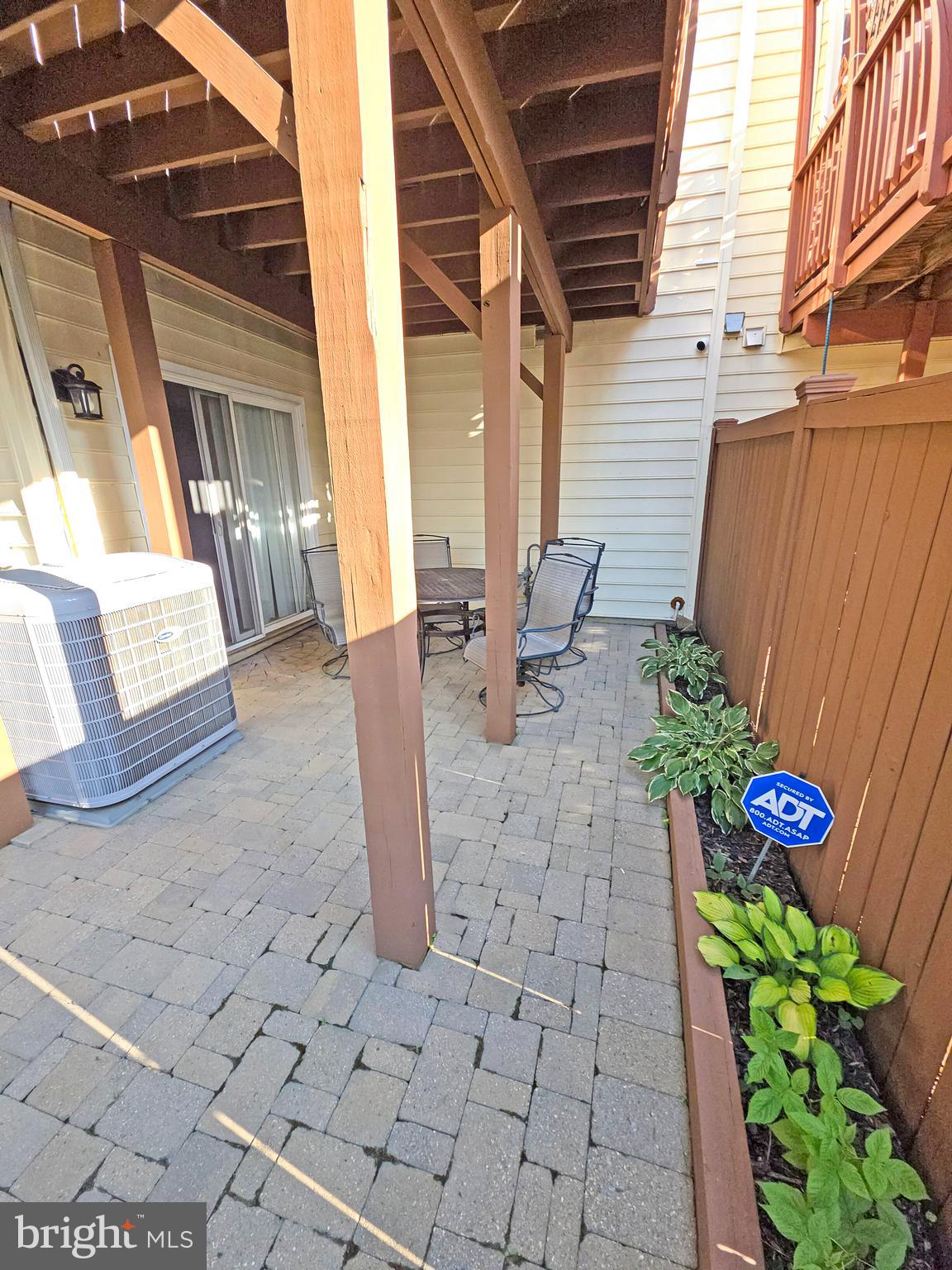 WOODVIEW VILLAGE - Residential Lease