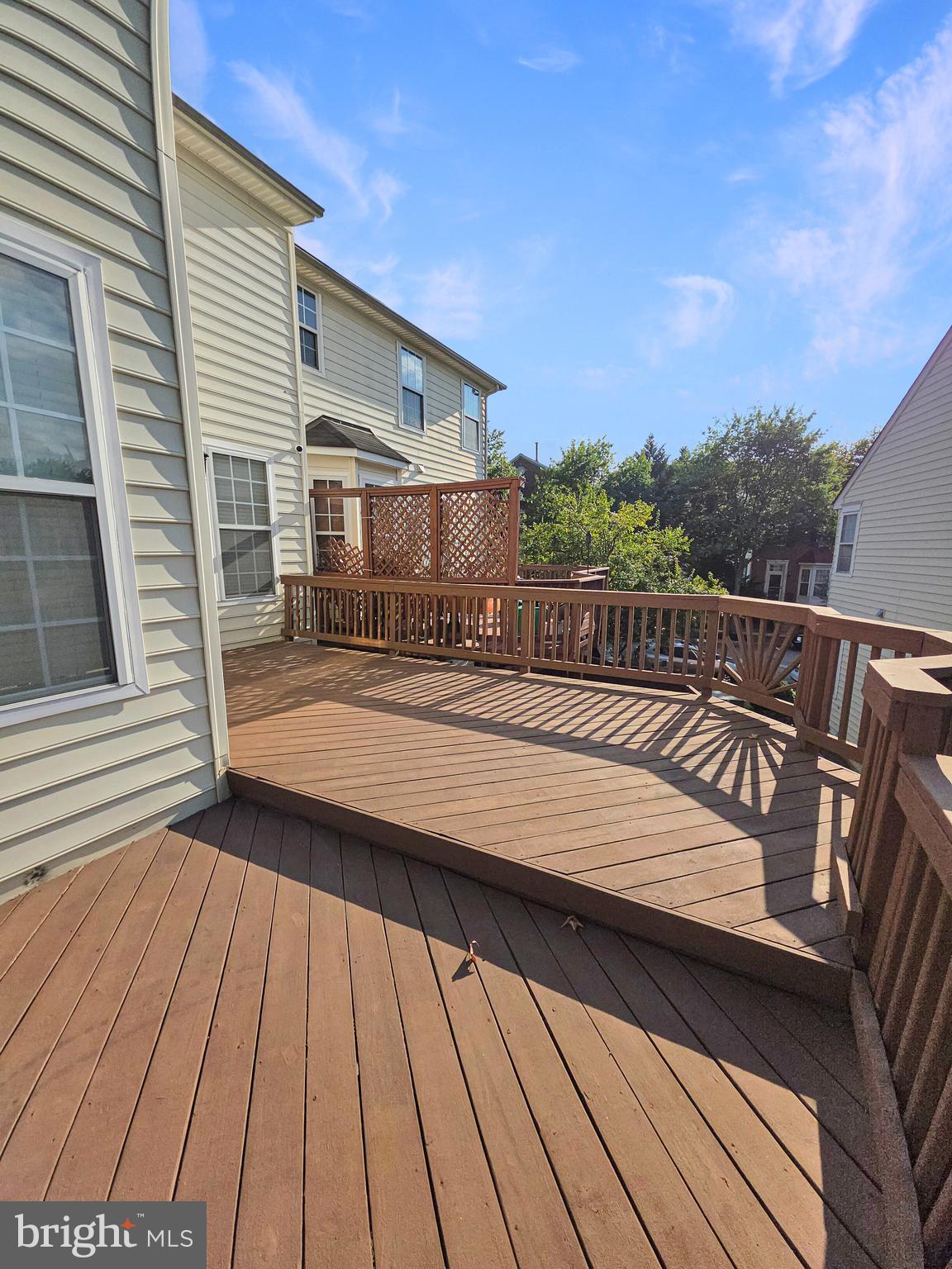 WOODVIEW VILLAGE - Residential Lease