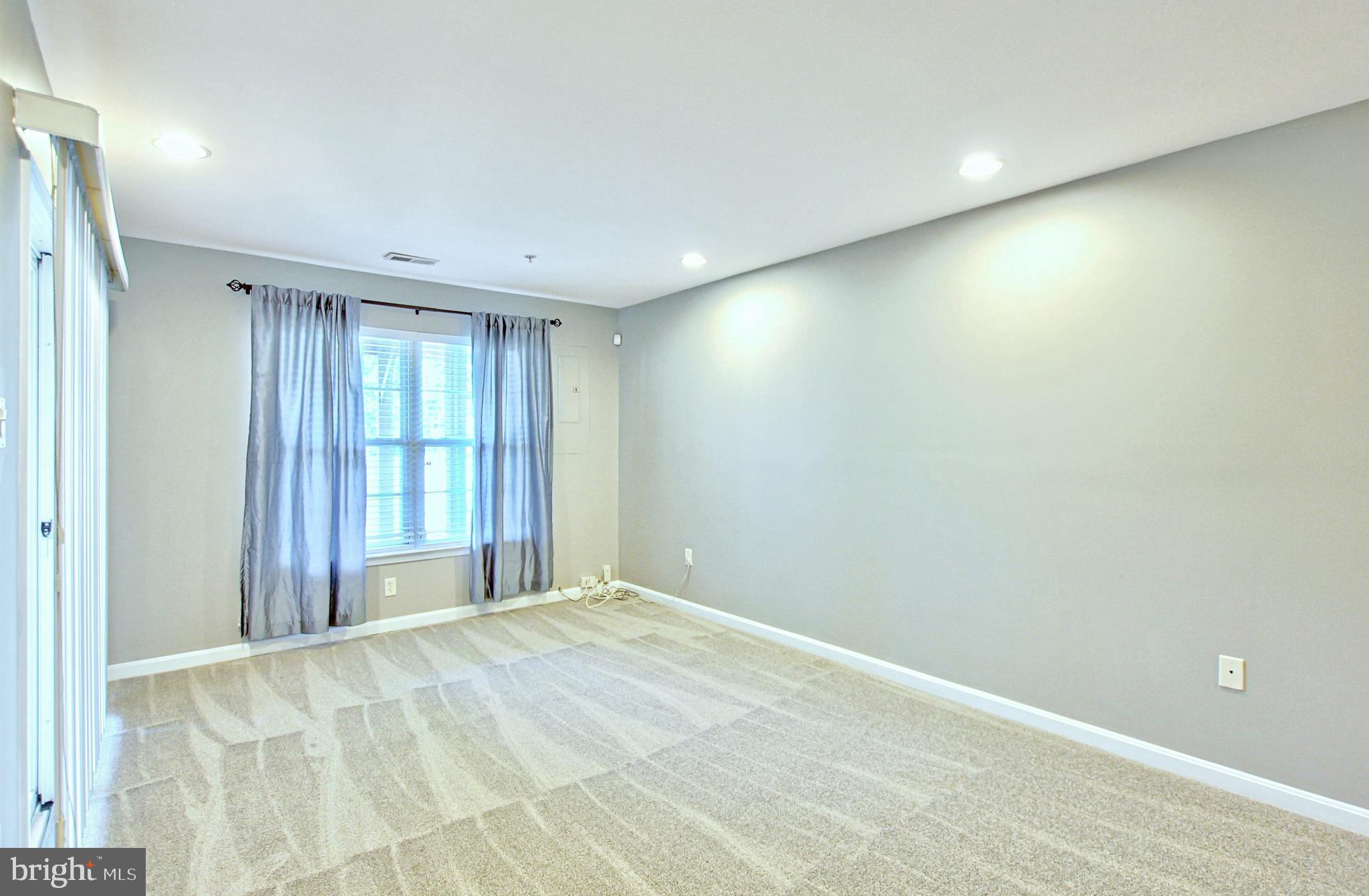 WOODVIEW VILLAGE - Residential Lease