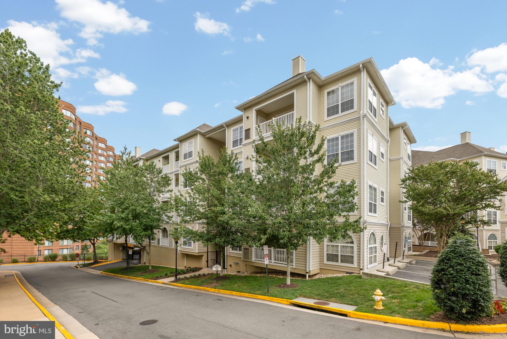 PALAZZO AT PARK CENTER - Residential