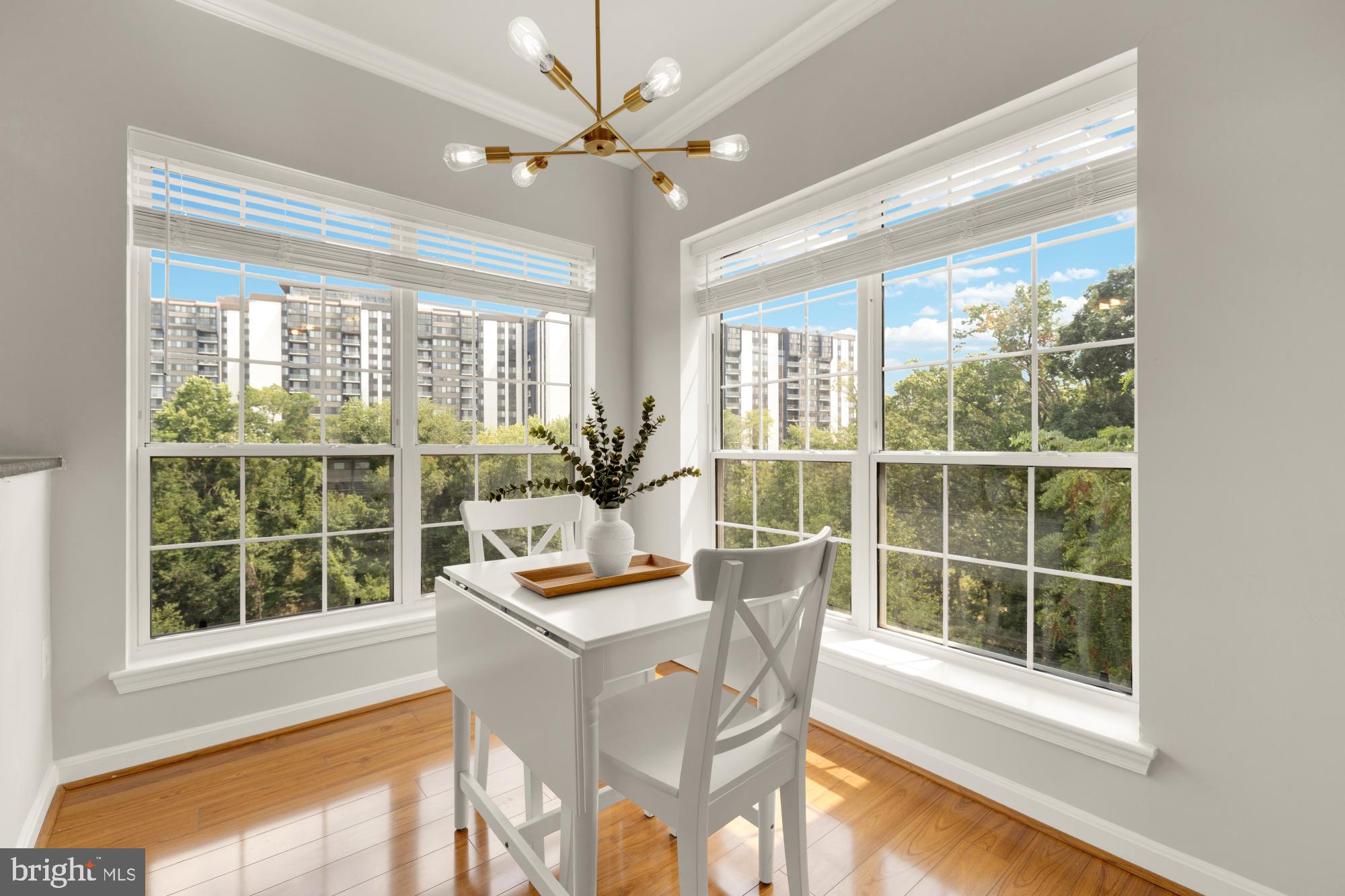 4550 STRUTFIELD LANE 2405