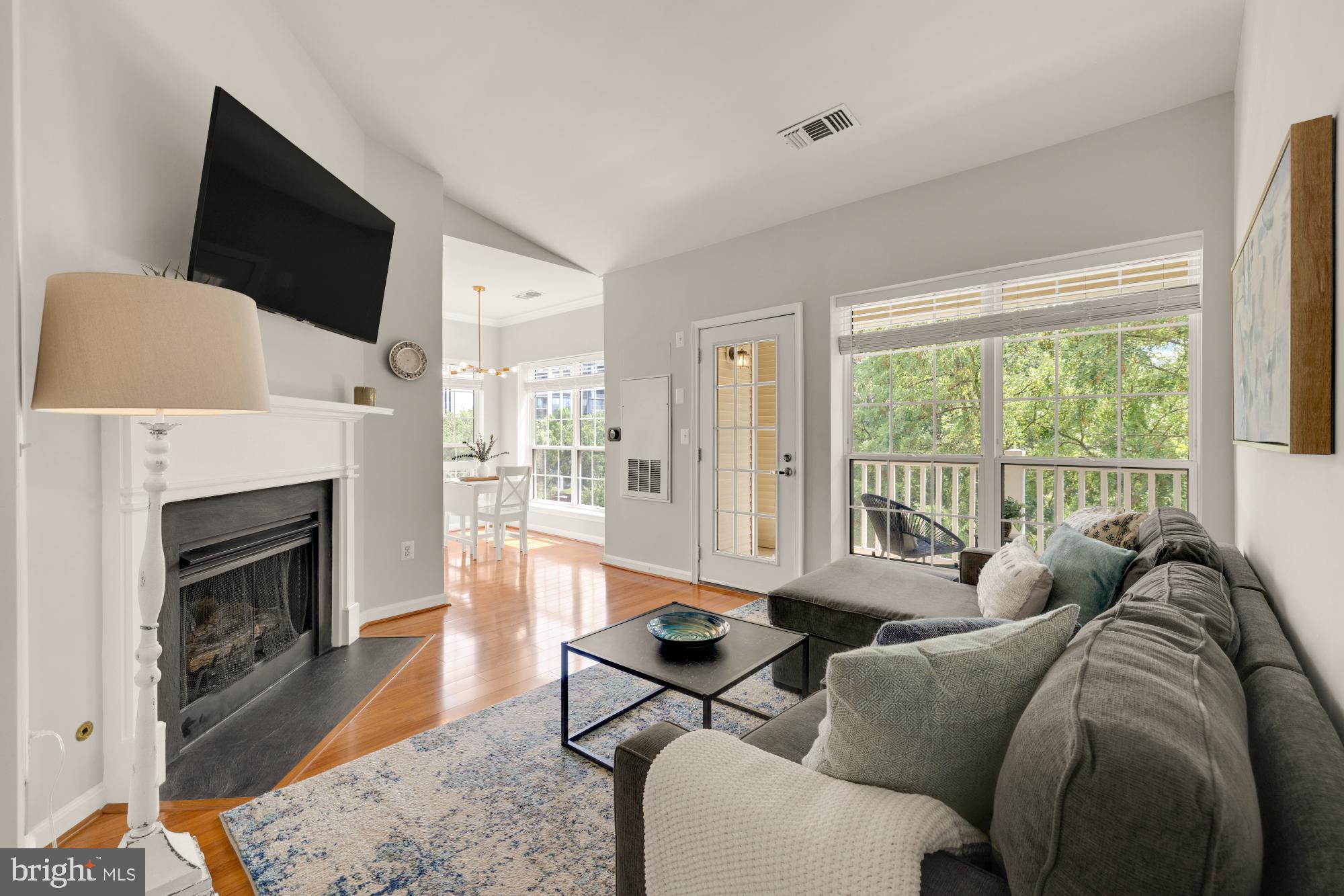 4550 STRUTFIELD LANE 2405