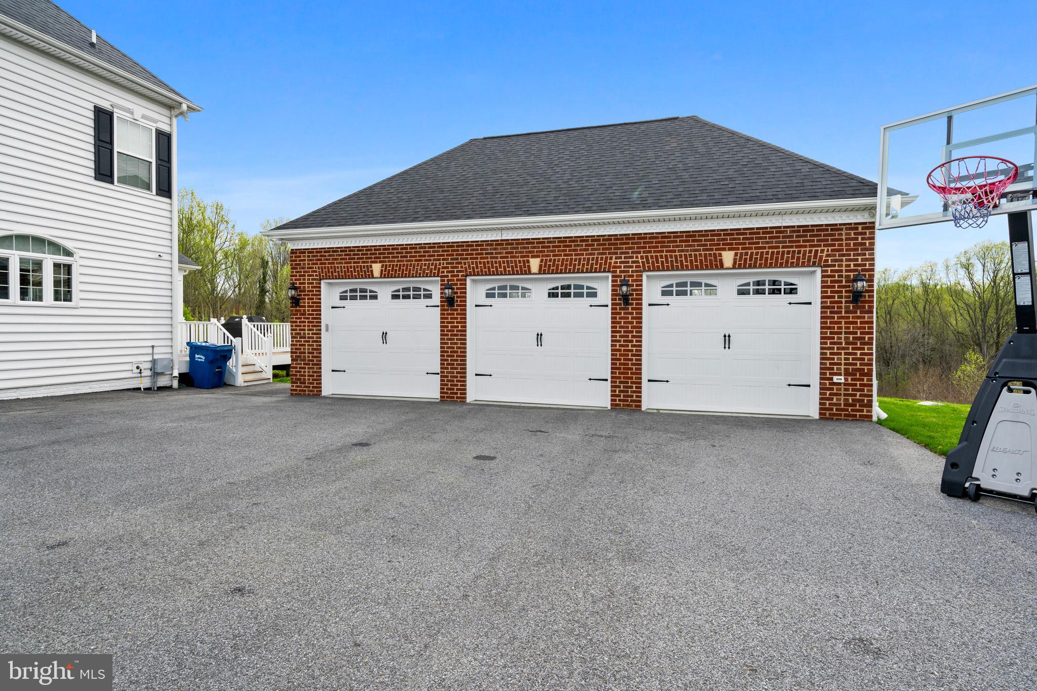 THE LAKES AT TWIN SHIELDS - Residential