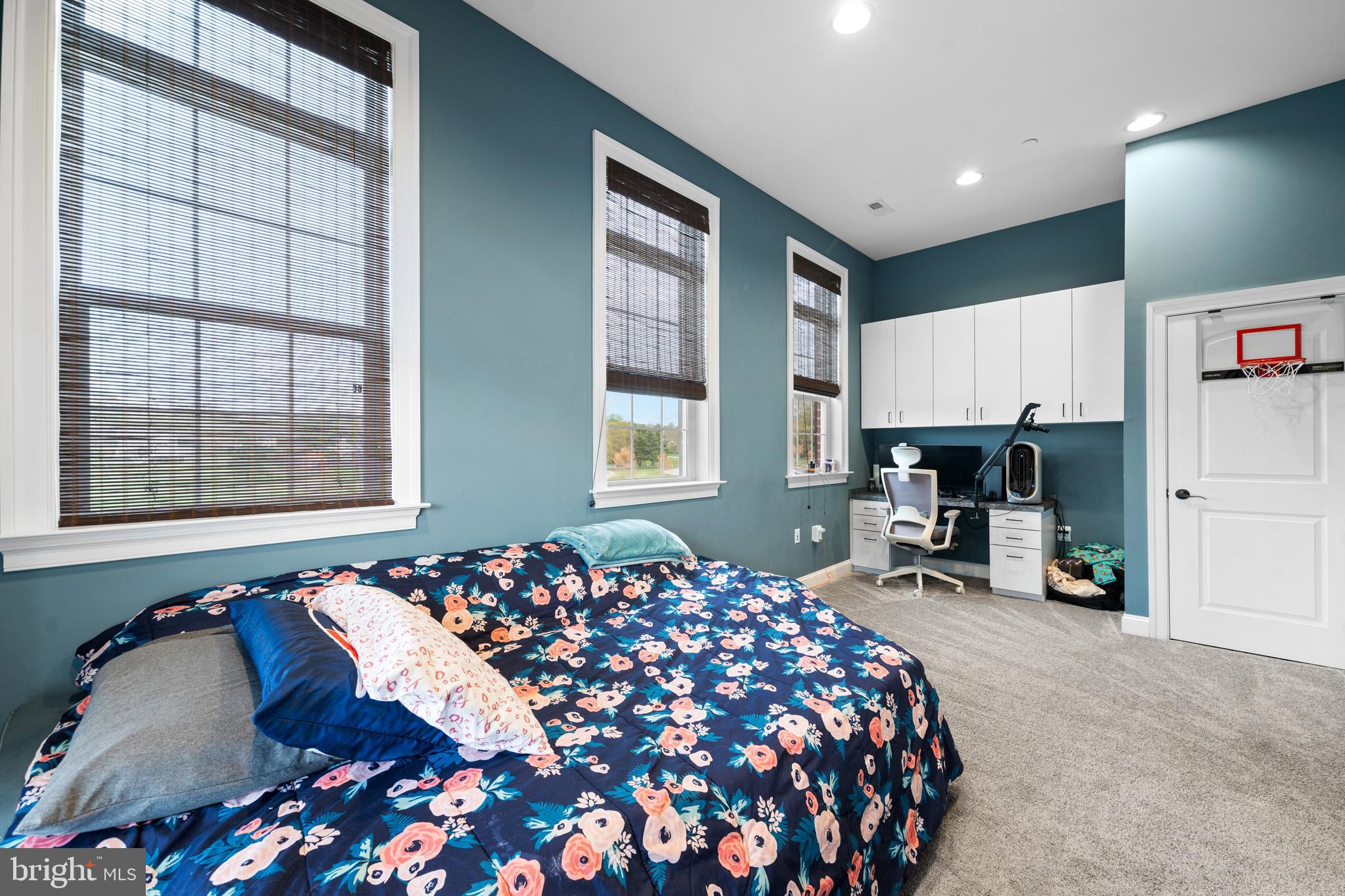 THE LAKES AT TWIN SHIELDS - Residential