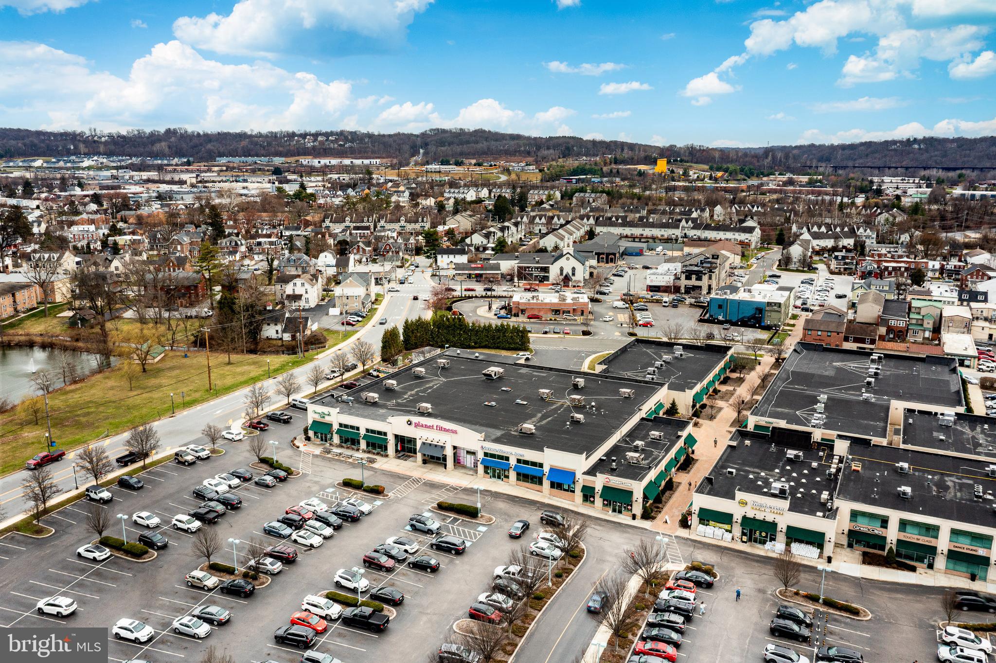 DOWNINGTOWN COMMON - Residential