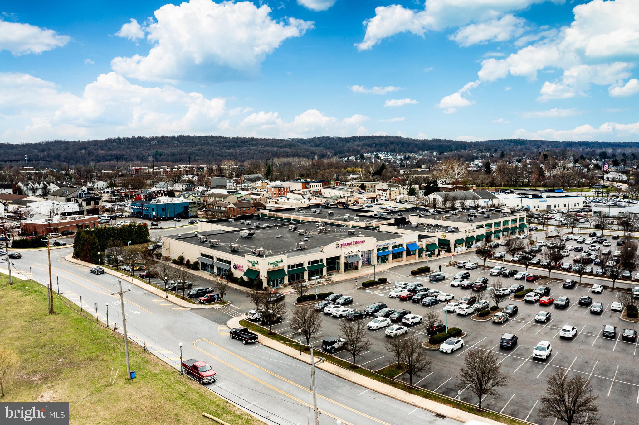 DOWNINGTOWN COMMON - Residential