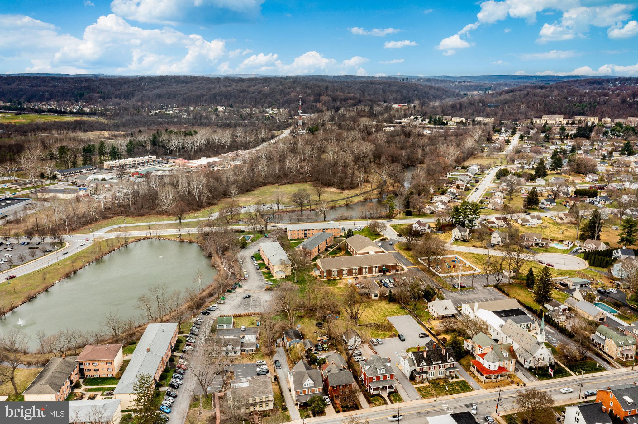 DOWNINGTOWN COMMON - Residential