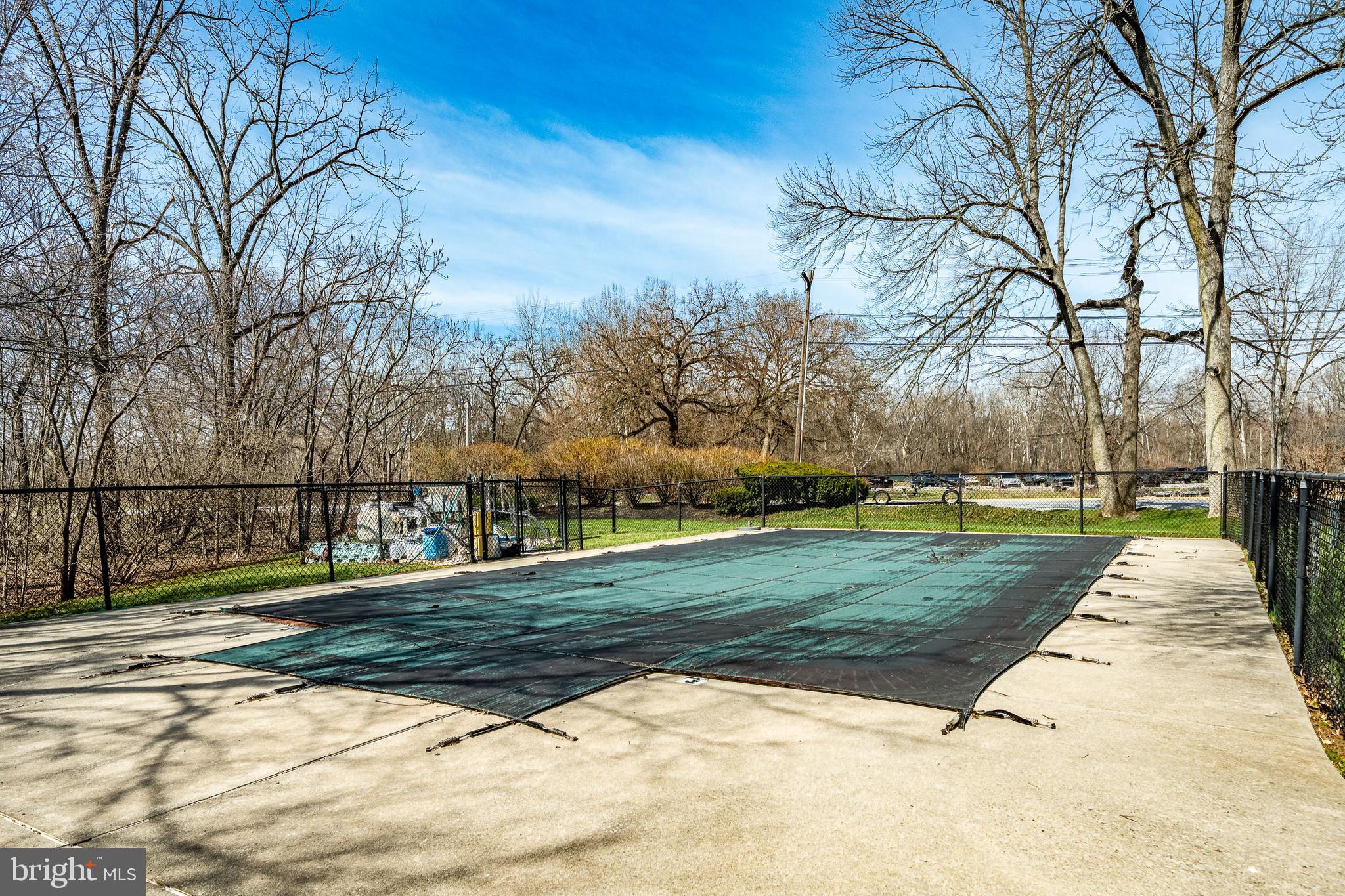 DOWNINGTOWN COMMON - Residential