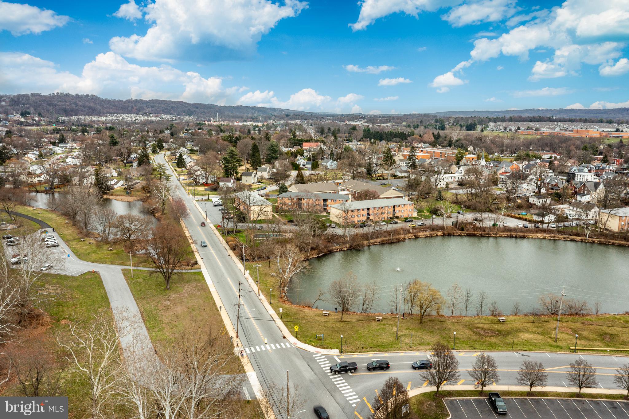 DOWNINGTOWN COMMON - Residential