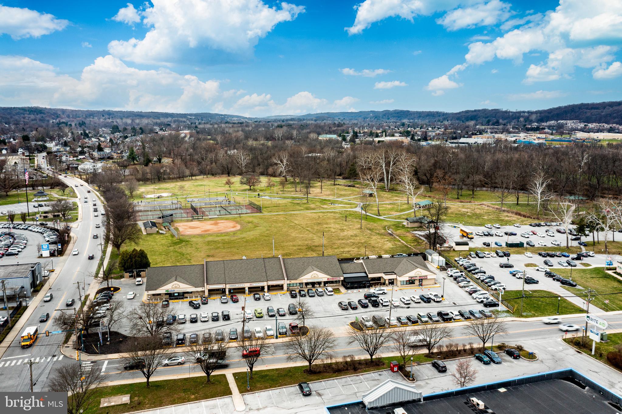 DOWNINGTOWN COMMON - Residential