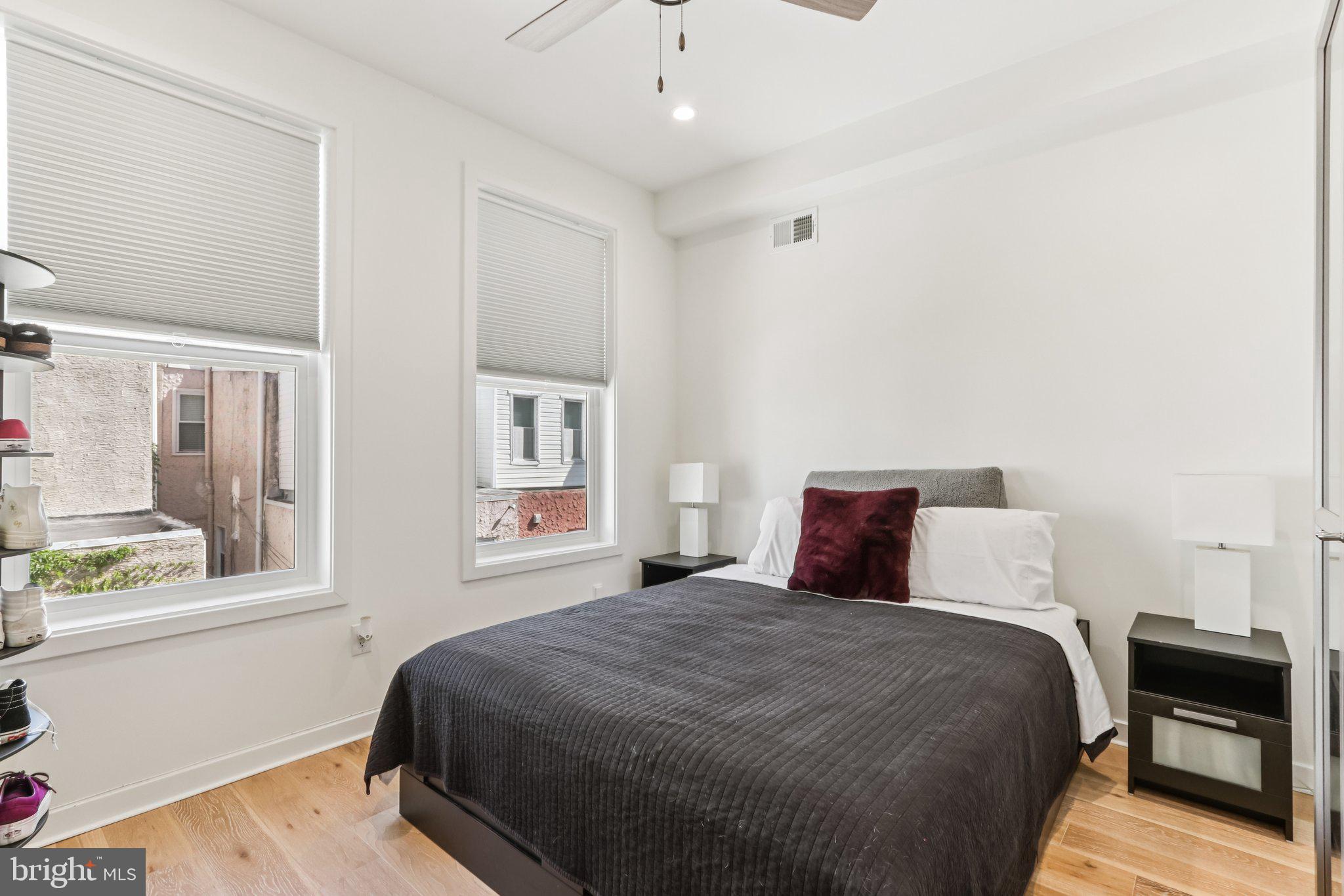 POINT BREEZE - Residential