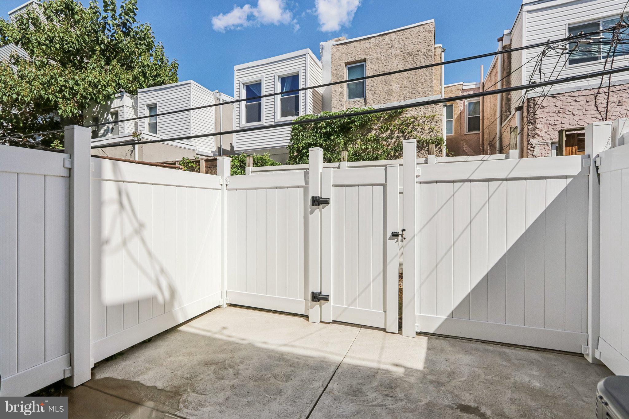 POINT BREEZE - Residential