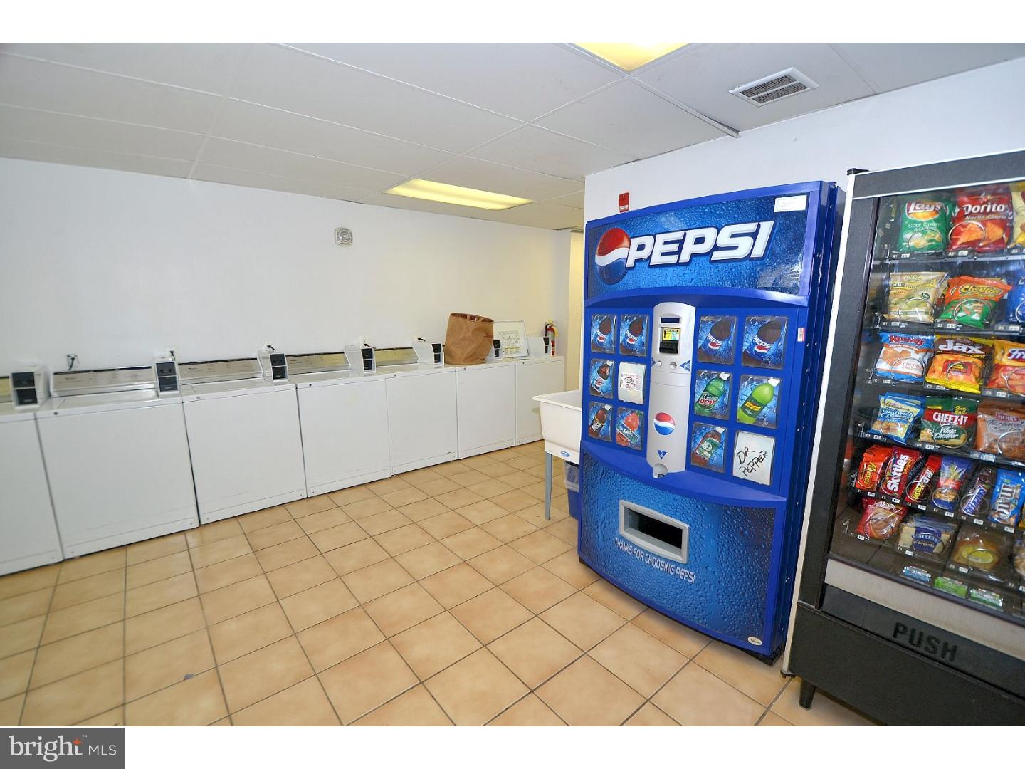 AVENUE OF THE ARTS - Residential Lease