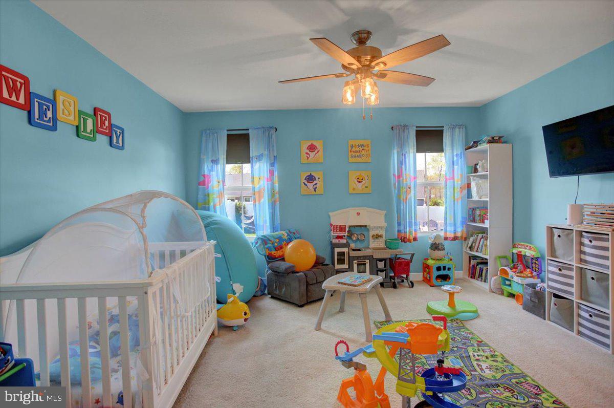 THE LAKES AT MARTINSBURG - Residential