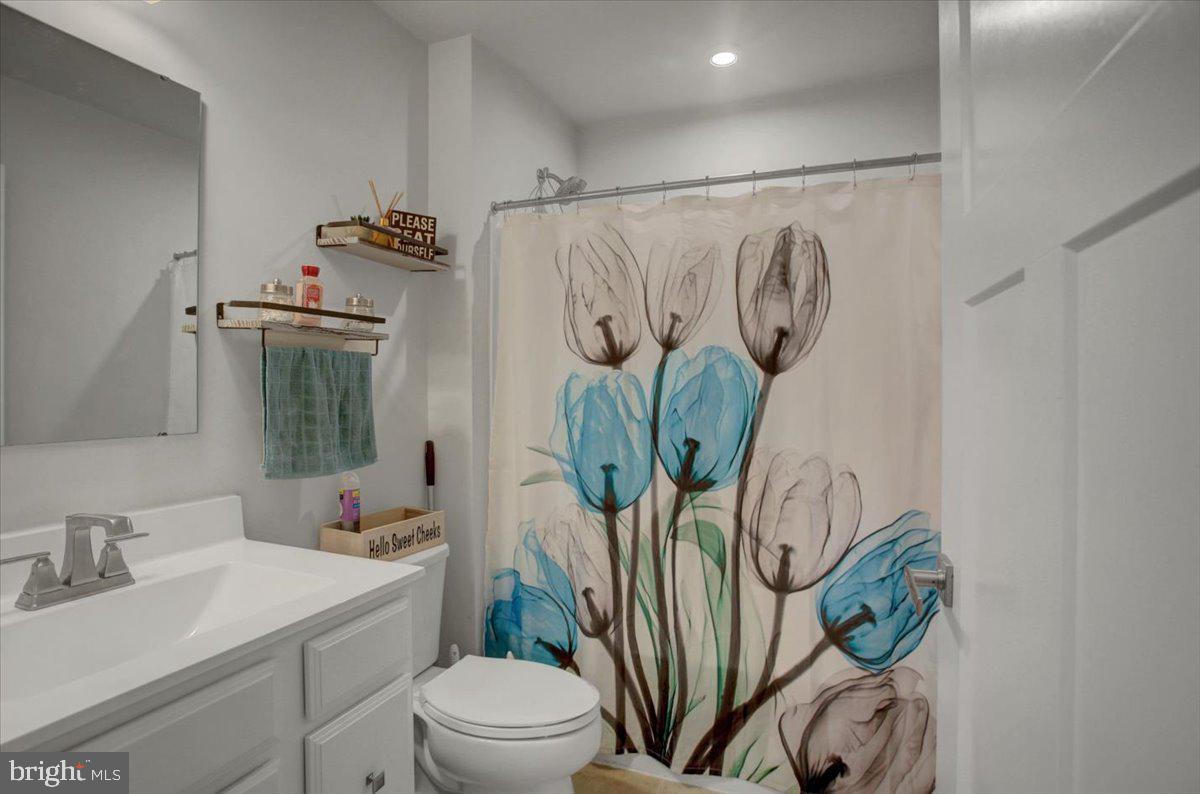 THE LAKES AT MARTINSBURG - Residential