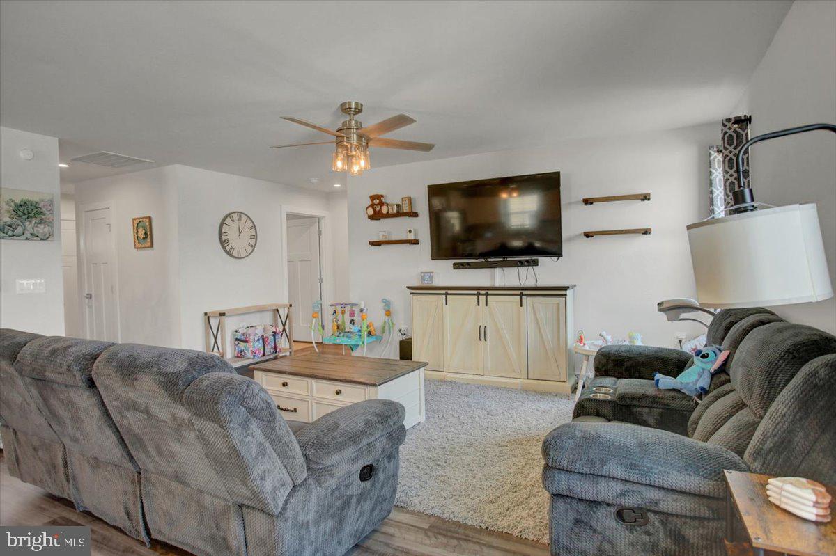 THE LAKES AT MARTINSBURG - Residential