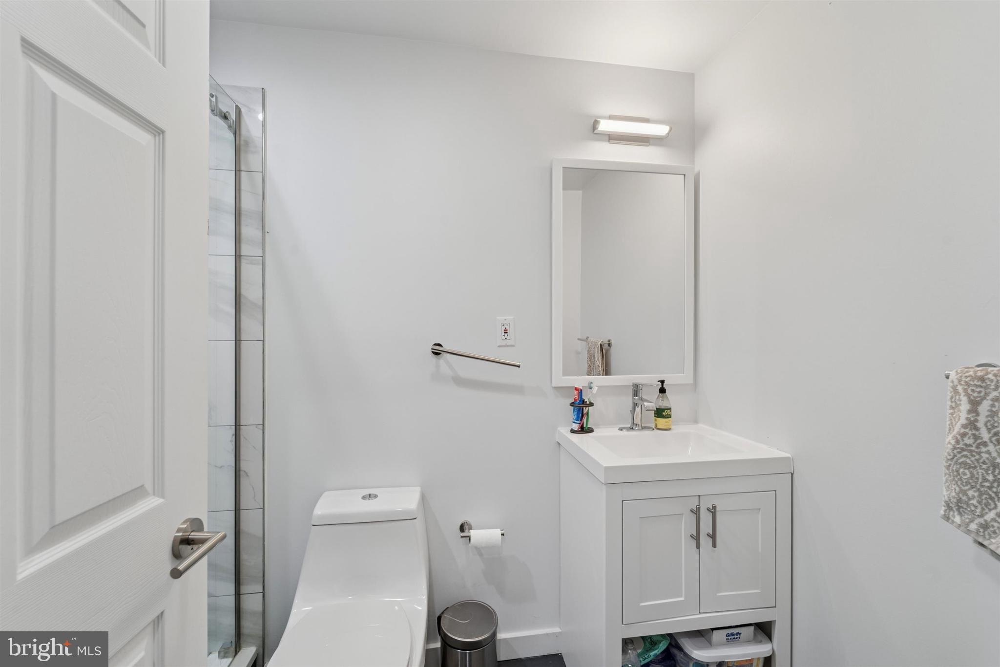FAIRMOUNT - Residential Income