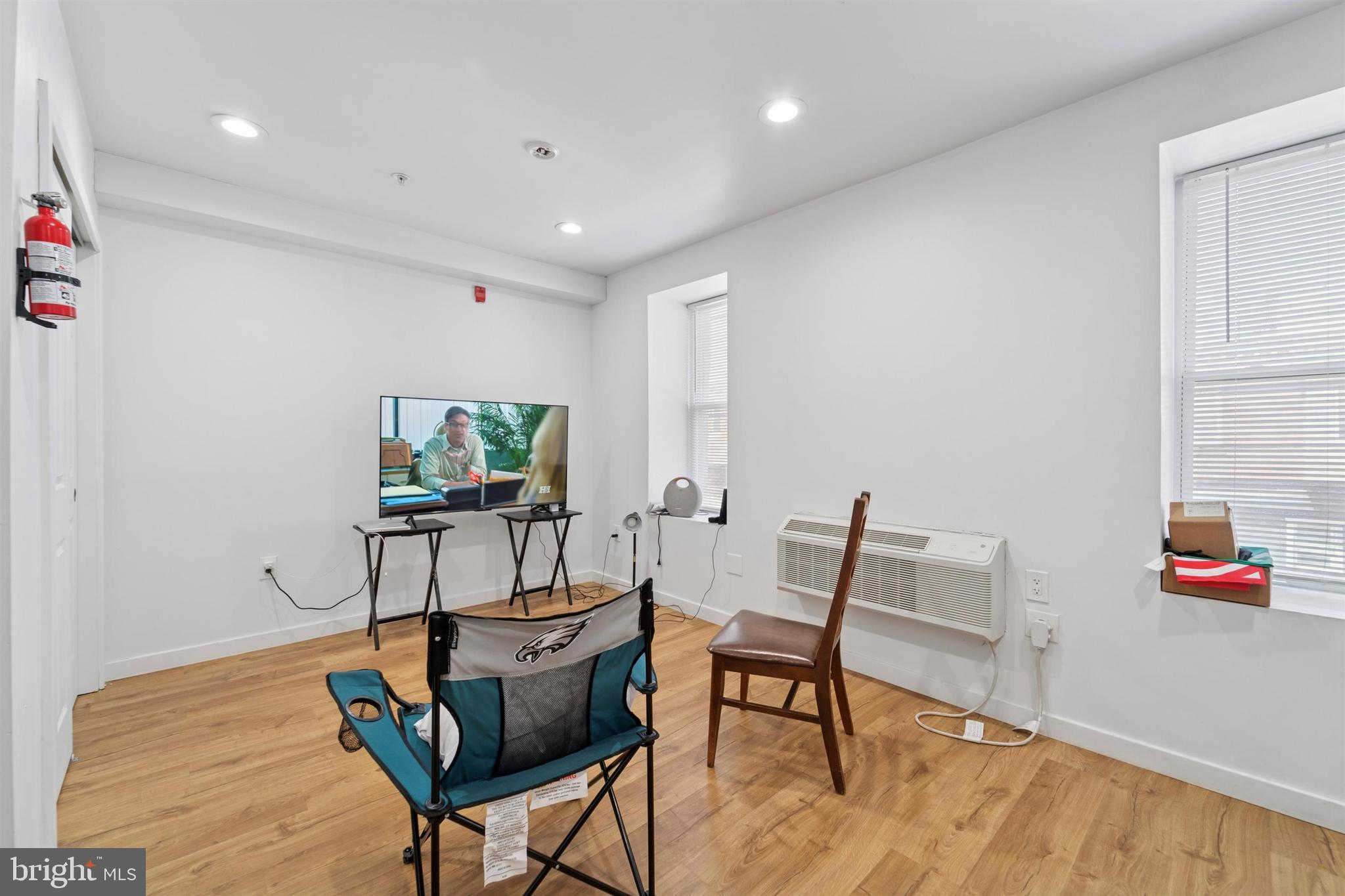 FAIRMOUNT - Residential Income