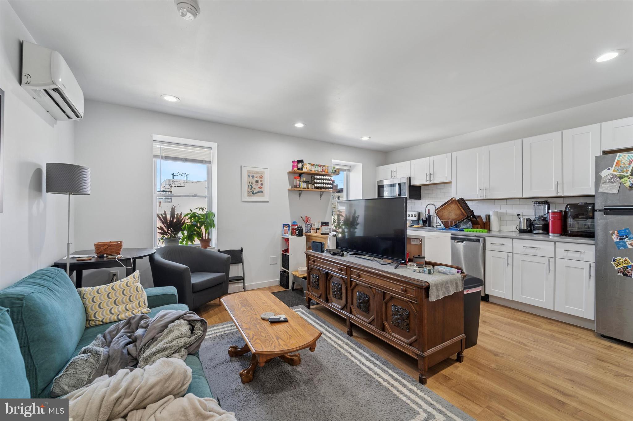 FAIRMOUNT - Residential Income